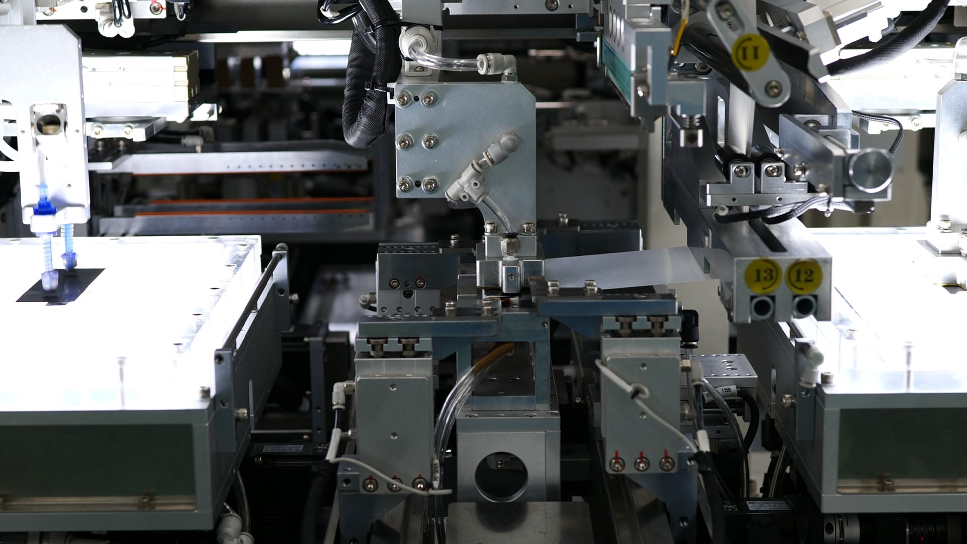 High-Precision Alternating Z-Stacking Technology